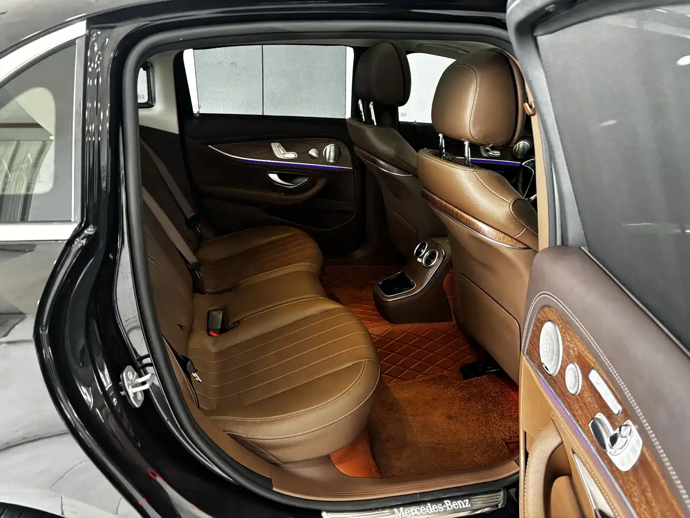 Mercedes-Benz E-Class 2023 Facelift E 300 L Sport Luxury фото 23