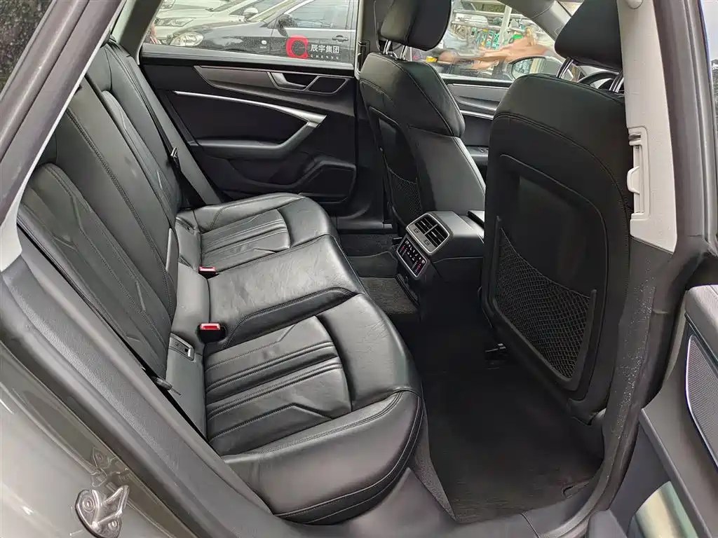 Audi A7 2024 2023 Model 45 TFSI Premium Selection Edition