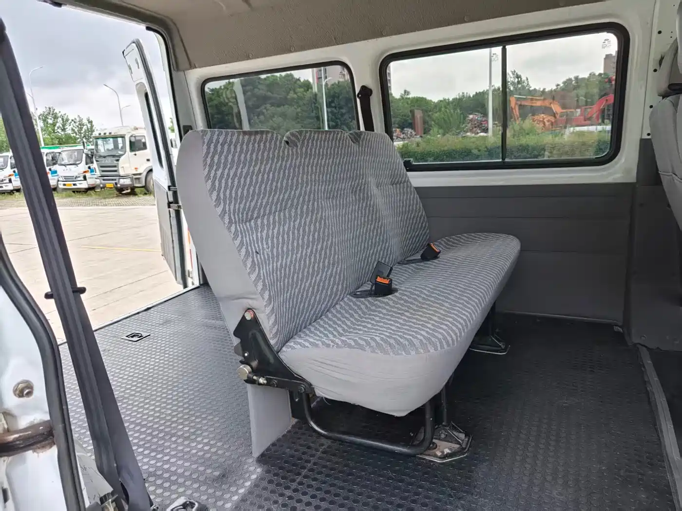 Ford Classic Transit 2016 2016 Model 2.8T Diesel Short Wheelbase 6-Seat Medium Roof Multi-Purpose Vehicle JX493ZLQ4