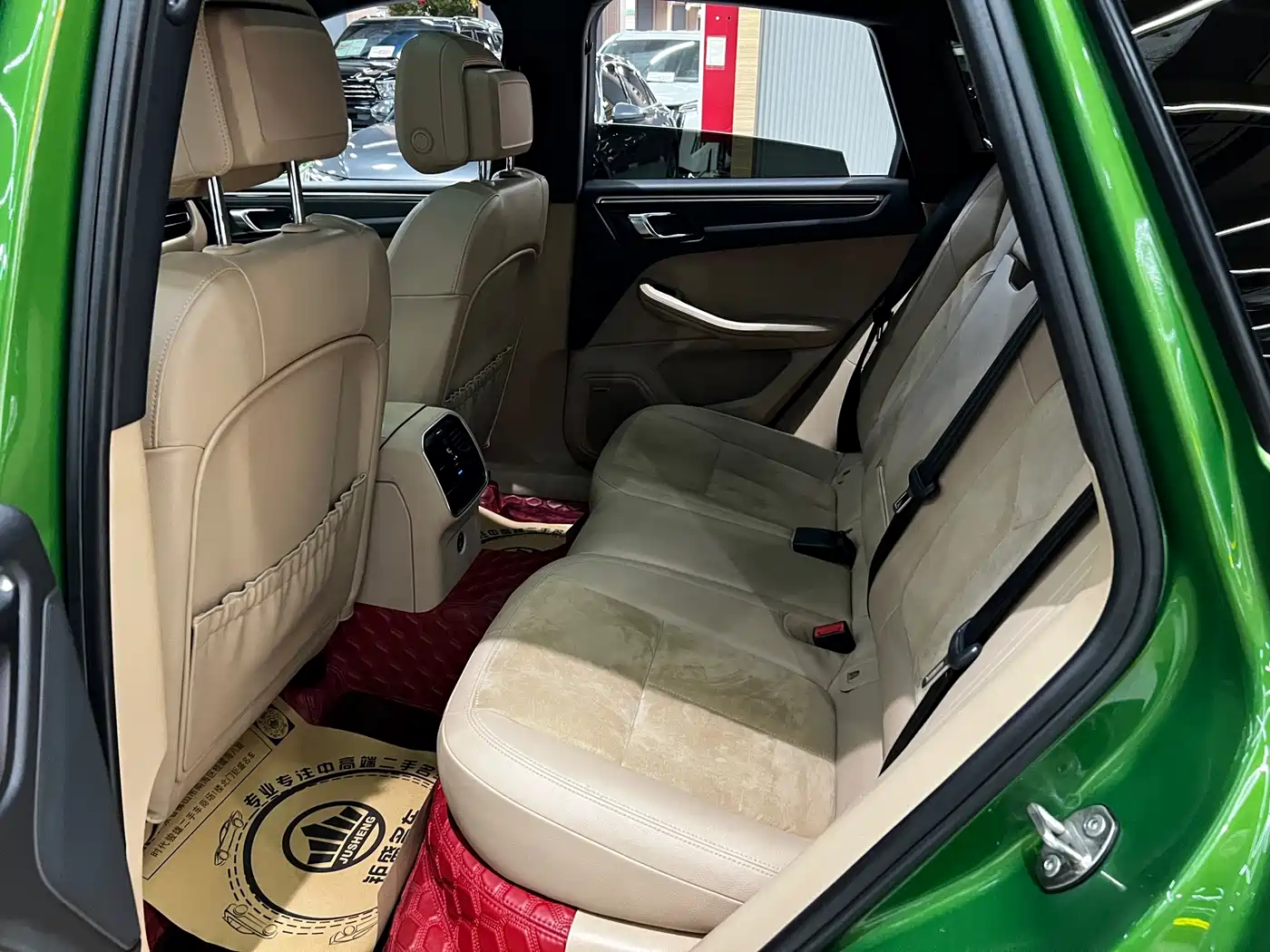 Porsche Macan 2018 Macan 2.0T фото 9