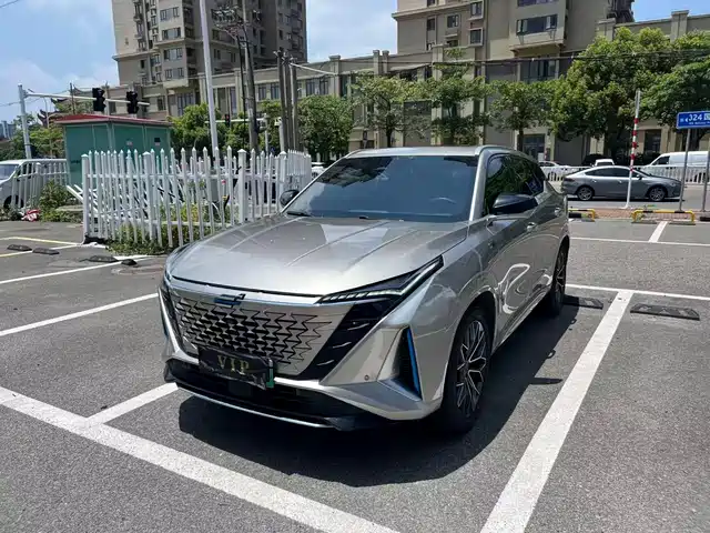 Changan Oshan Z6 EV 2023