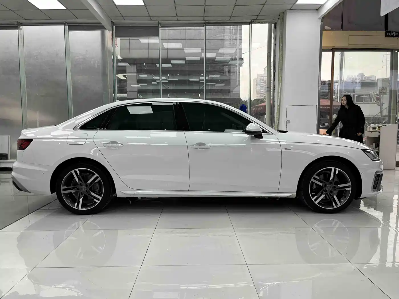 Audi A4L 2020 40 TFSI Fashion Dynamic Edition фото 7
