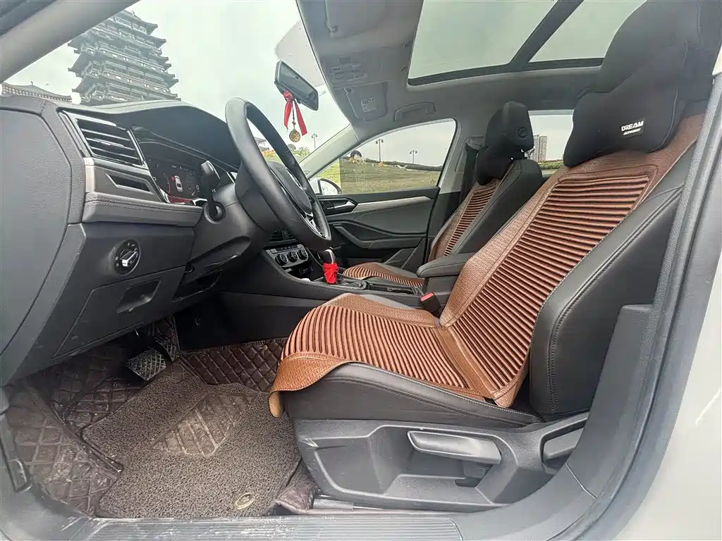 Volkswagen Sagitar 2022 280TSI DSG Soaring Edition фото 8
