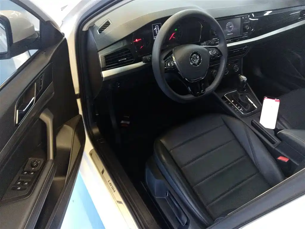 Volkswagen Lavida 2019 1.5L Automatic Comfort Edition China VI фото 12