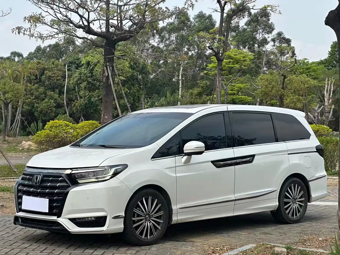 Honda Elysion 2022 2.0L e:HEV Supreme Edition
