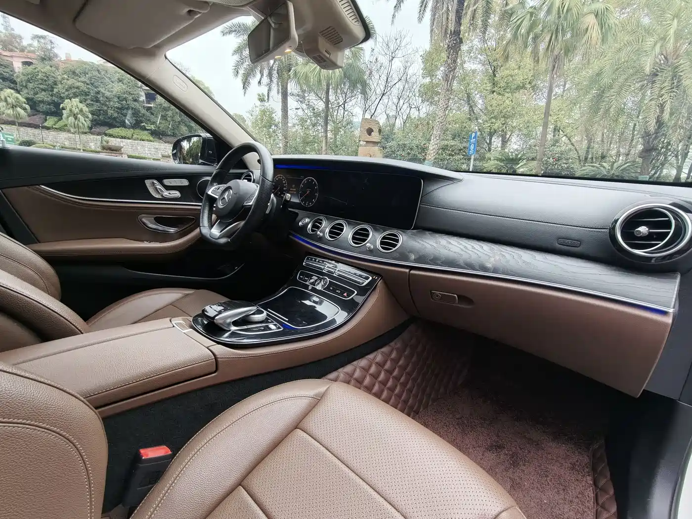 Mercedes-Benz E-Class 2017 E 300 L Sport Fashion фото 12