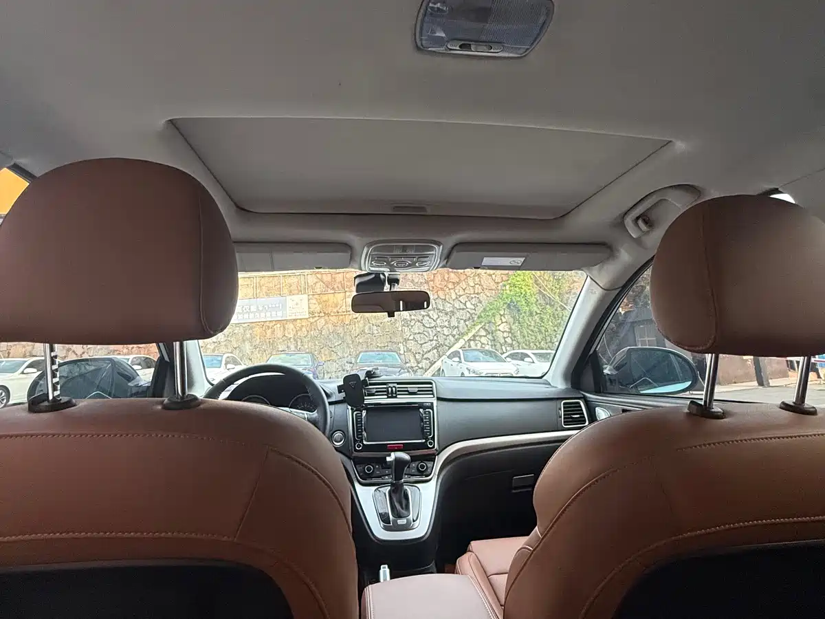 Haval H6 2015 Sport 1.5T Automatic 2WD Luxury фото 16