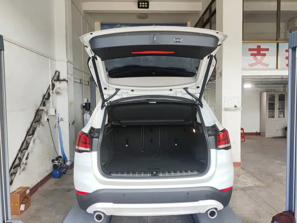 BMW X1 2022 sDrive20Li Fashion фото 9