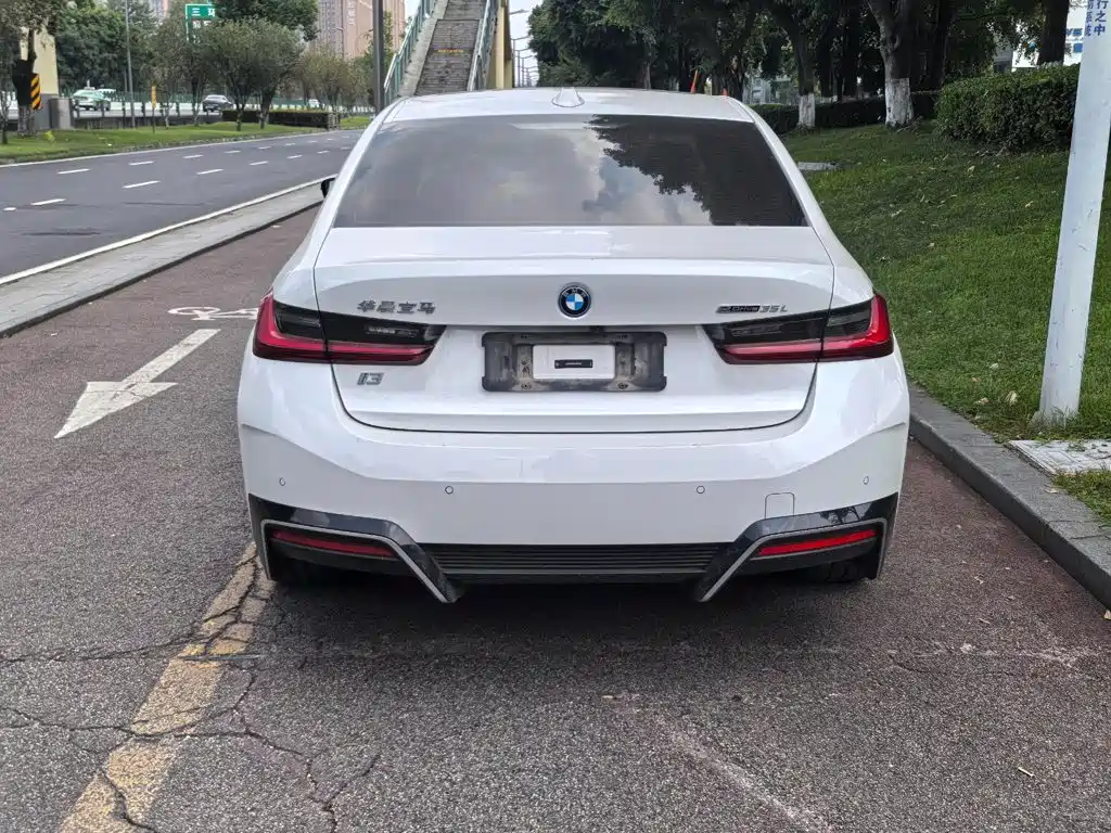 Фото 4 - BMW i3