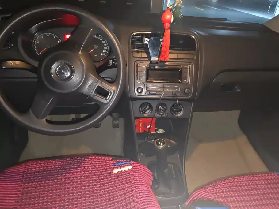 Photo 13 - Volkswagen Polo
