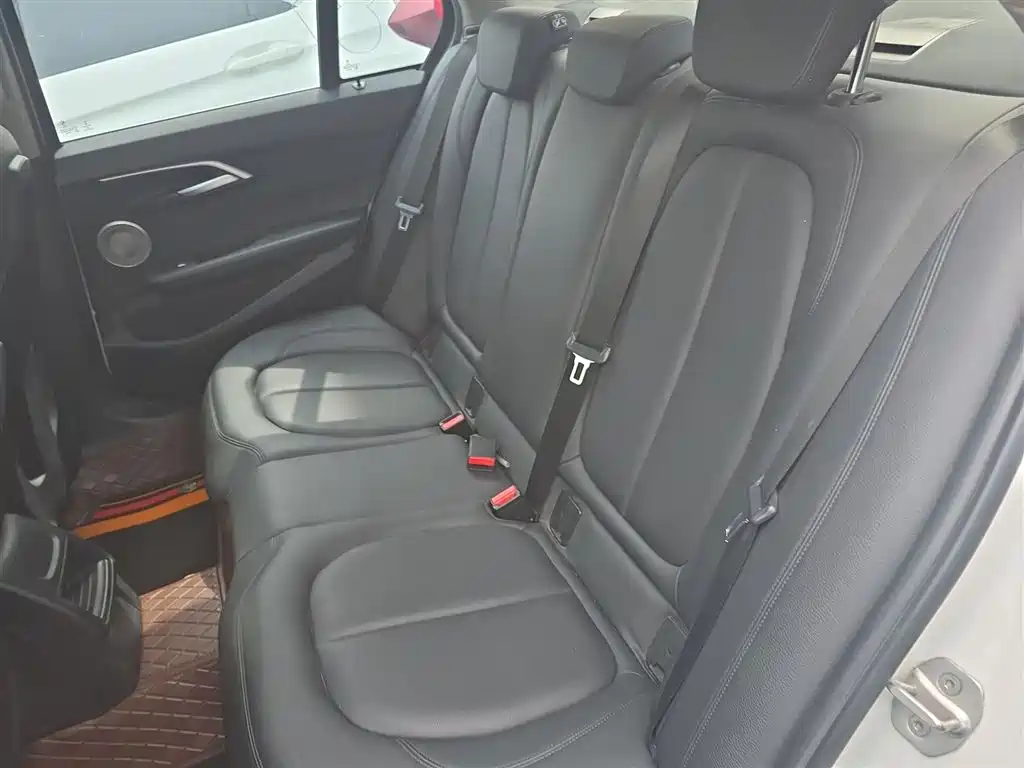 BMW 1 Series 2021 120i M Sport фото 17