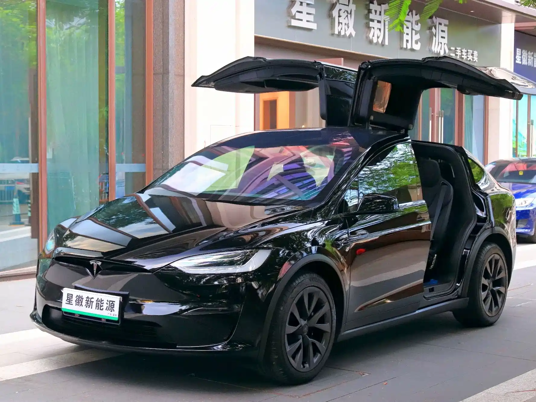 Фото 2 - Tesla Model X