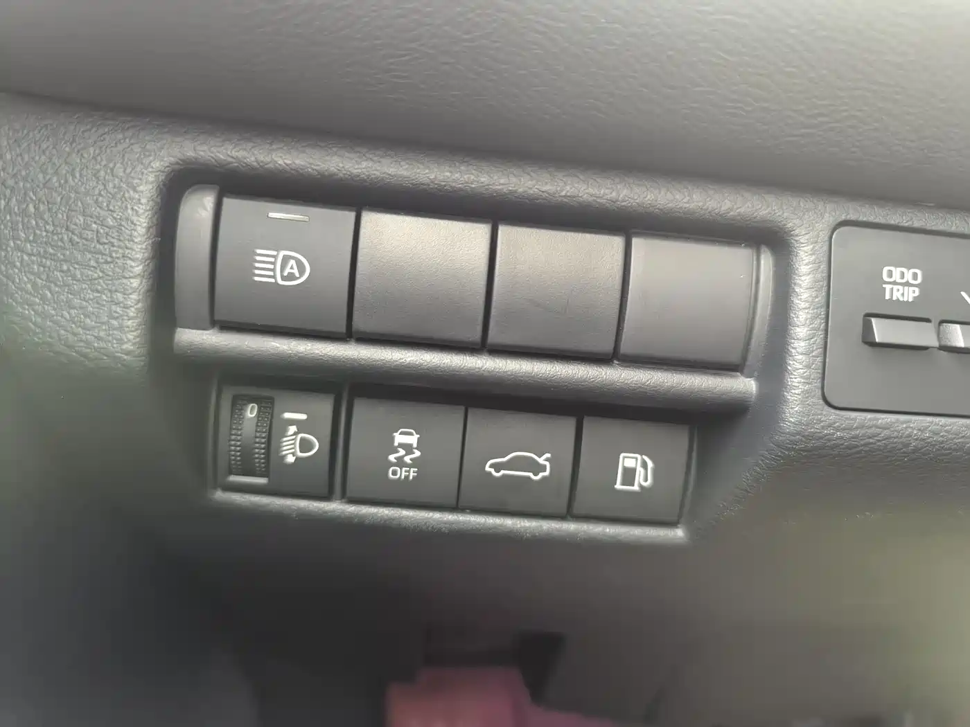 Toyota Avalon 2023 2.5L Luxury Edition фото 19