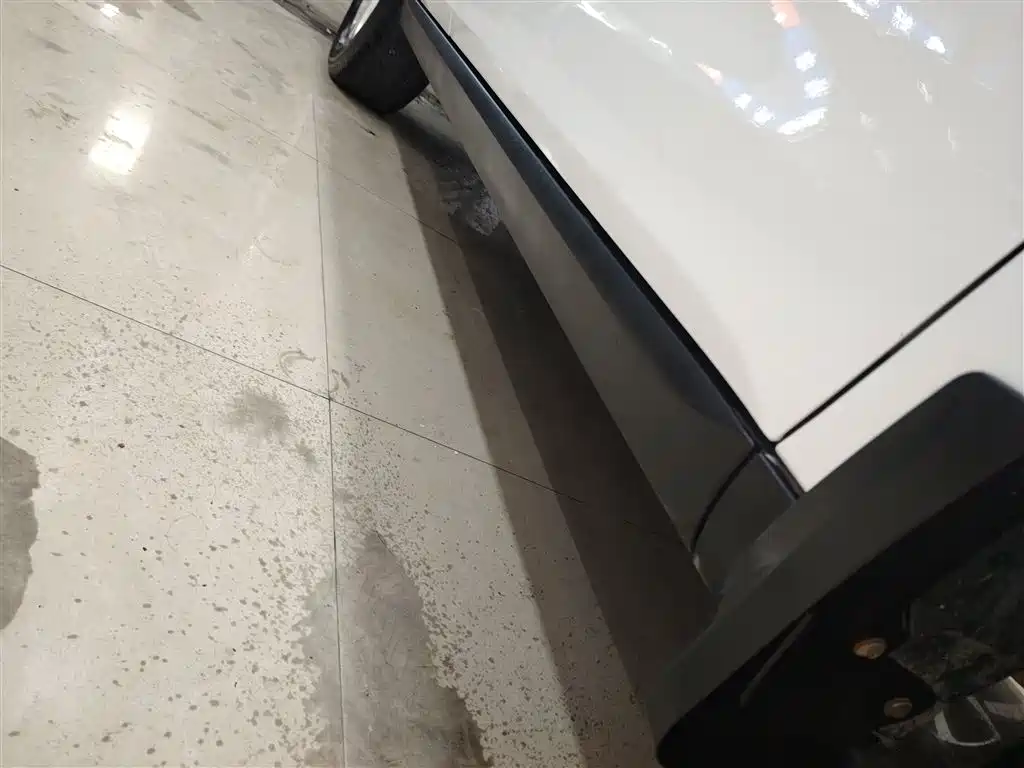 Haval M6 2017 1.5T Automatic 2WD Elite фото 21
