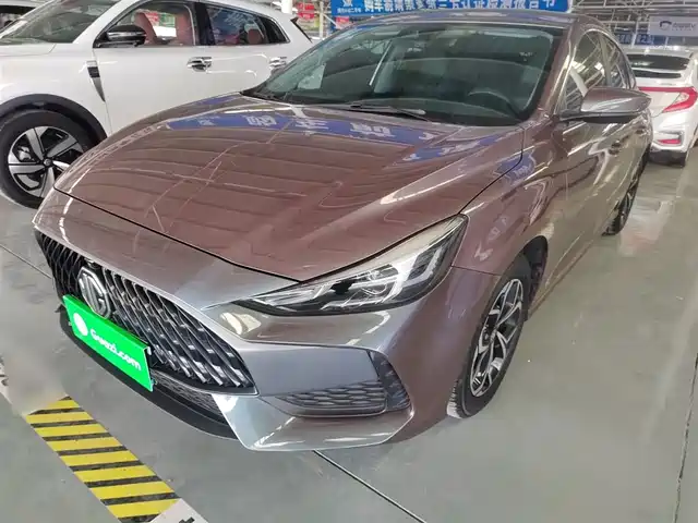 MG 5 180DVVT CVT, Юность, Флагман
