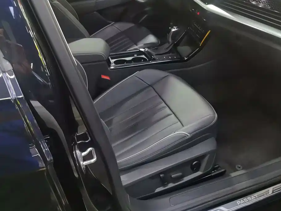 Volkswagen Passat 2026 2022 330TSI Elite Edition