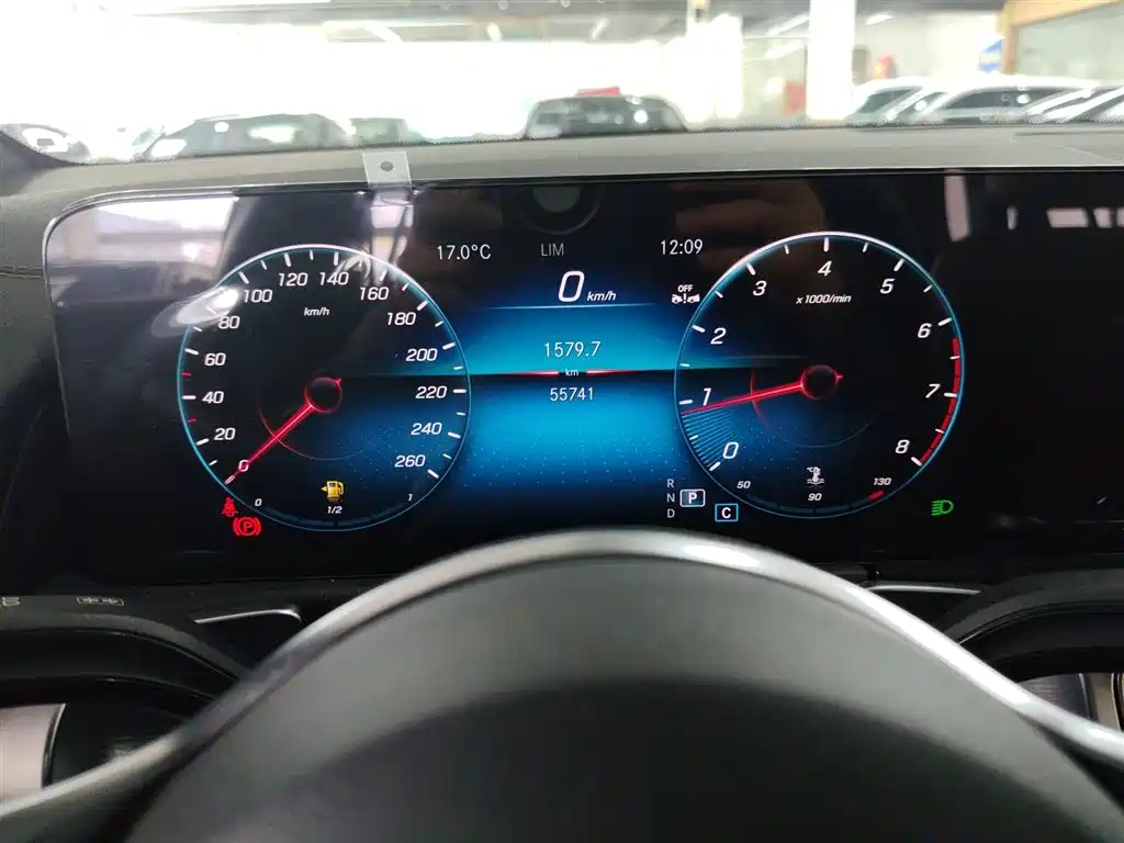 Mercedes-Benz GLB 2023 GLB 200 Dynamic фото 12