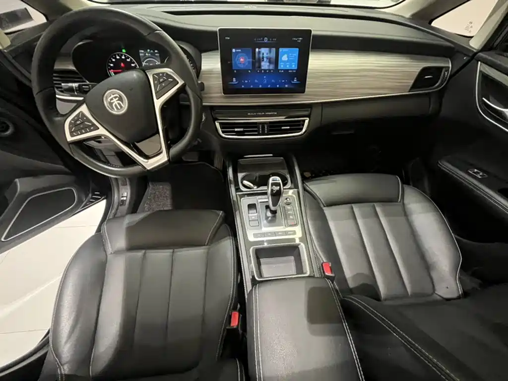 BYD Song MAX New Energy 2020 2019 DM 1.5T Smart Connect Advance 7-seater China VI