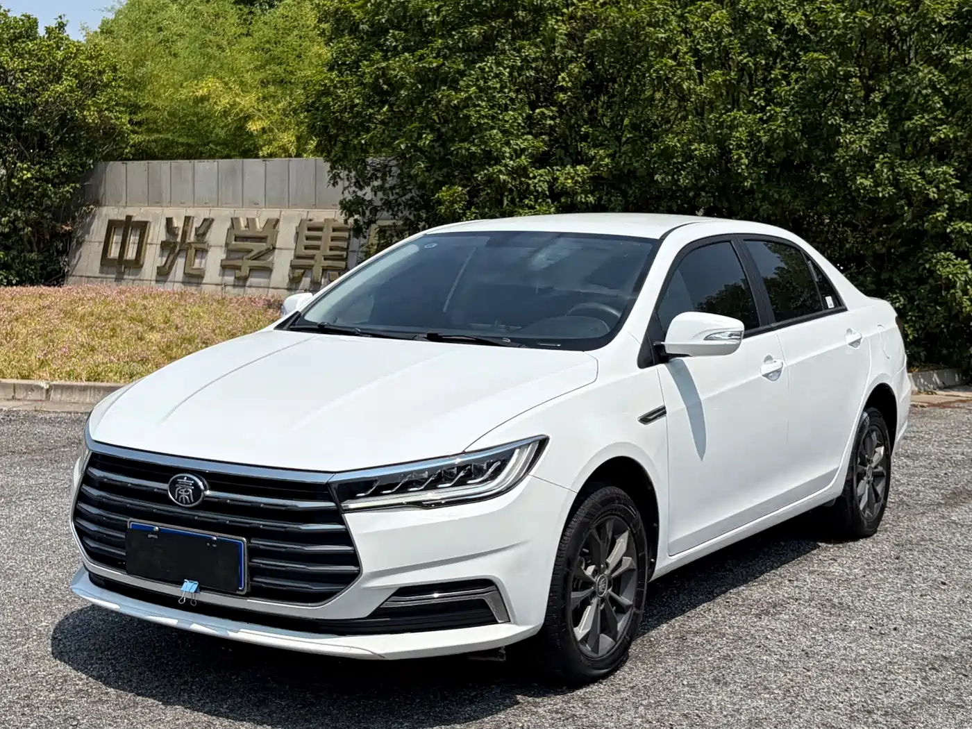 BYD Qin 2021 2019 1.5L Automatic Luxury Edition