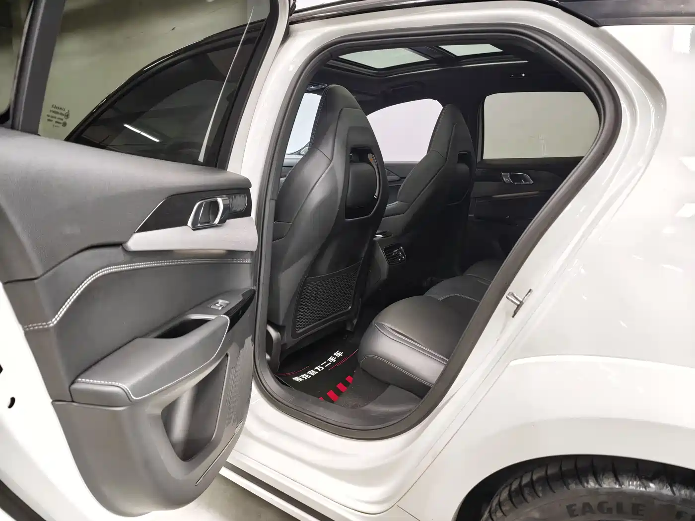 Lynk & Co 02 Hatchback 2022 2.0TD Pro фото 11