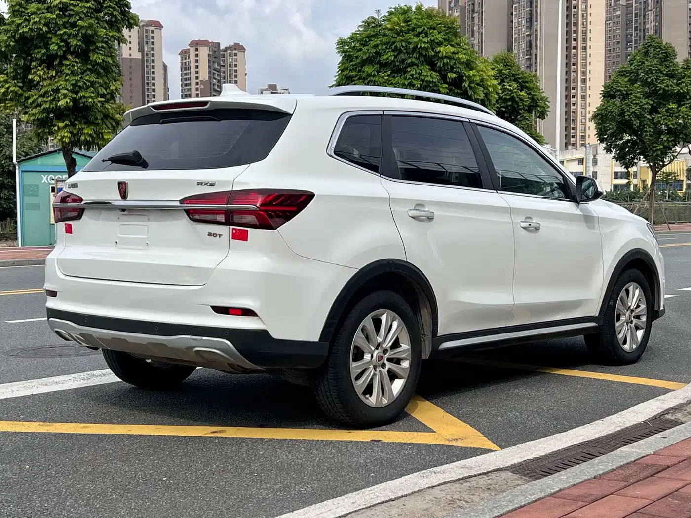 Фото 7 - Roewe RX5