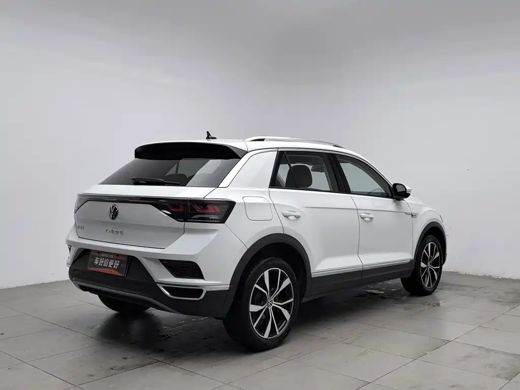 Фото 2 - Volkswagen T-ROC