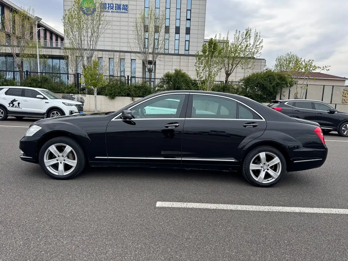 Mercedes-Benz S-Class 2012 S 300 L Luxury Grand Edition фото 4