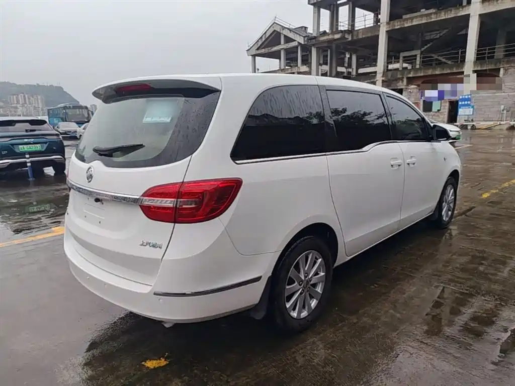 Buick GL8 2018 28T Comfort China VI фото 7