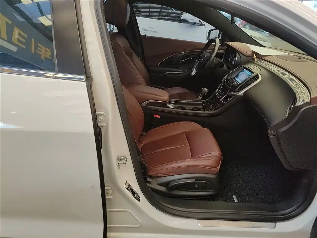 Buick LaCrosse 2013 2.4L SIDI Elite Comfort фото 25