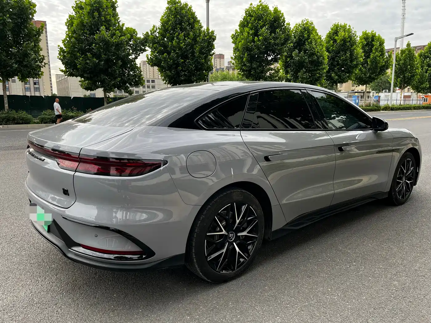 BYD Han 2025 DM-i 125KM Premium фото 9