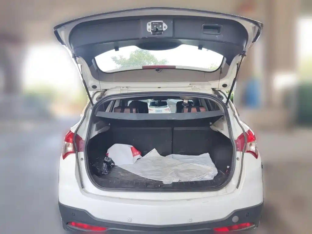 Haima S5 2015 2015 1.5T CVT Flagship Edition