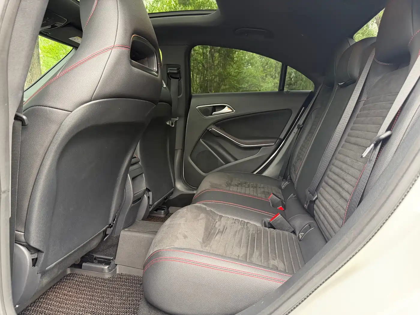 Mercedes-Benz CLA (Import) 2018 CLA 220 4MATIC фото 11