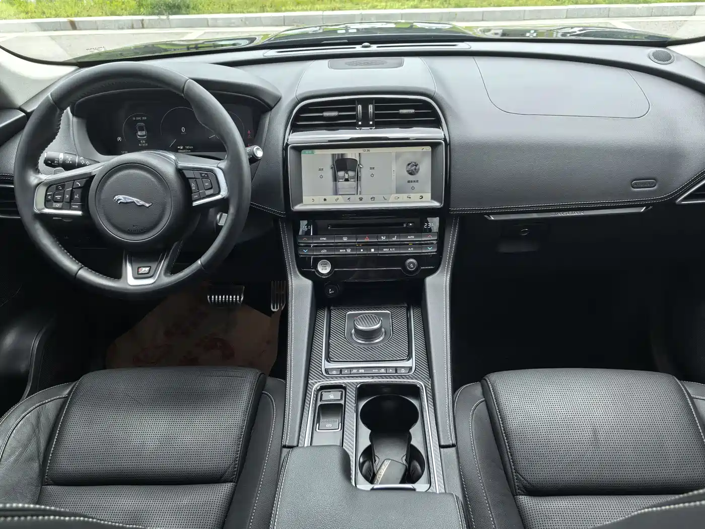 Jaguar F-PACE 2018 2018 2.0T 4WD R-Sport Edition