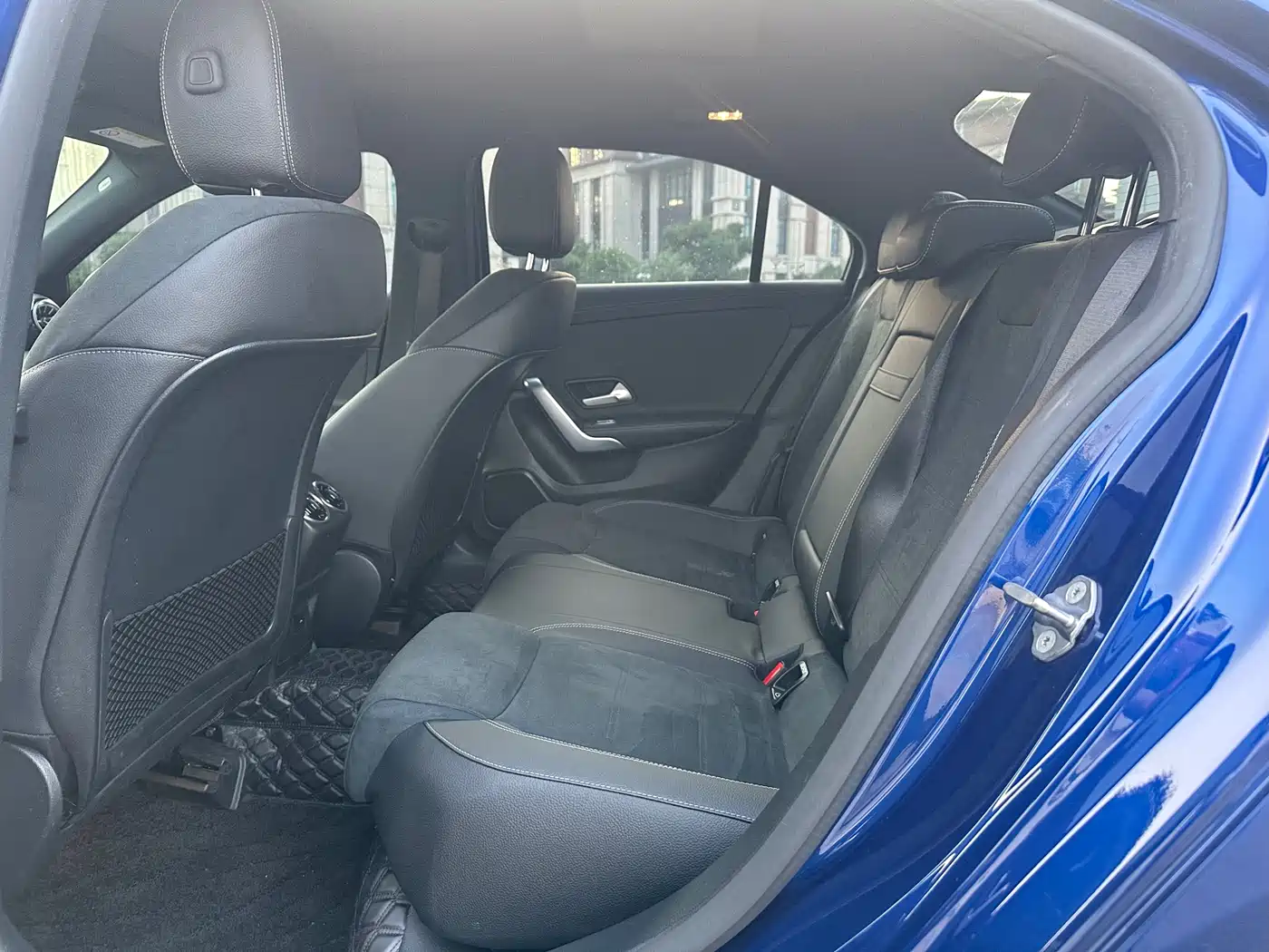 Mercedes-Benz A-Class 2021 A 200 L Sport Sedan Fashion Edition фото 9