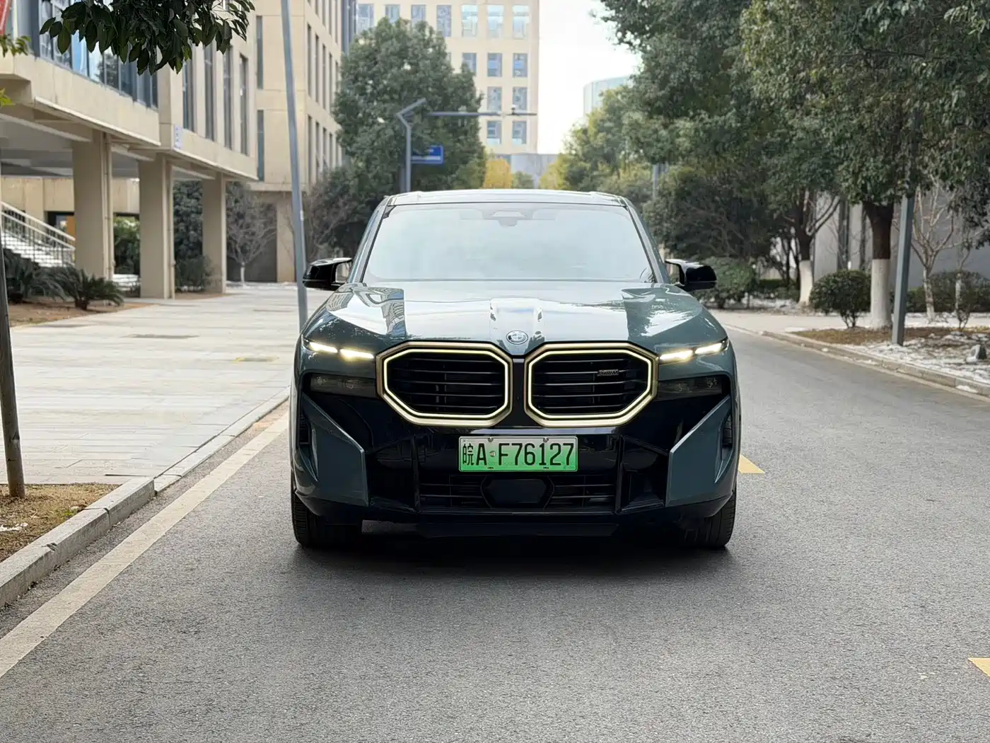 BMW XM 2023 Model Base фото 2