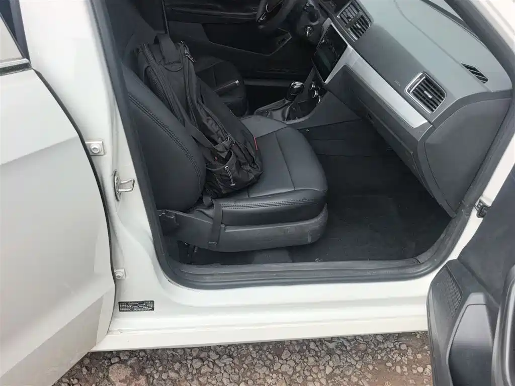 Volkswagen Lavida 2017 1.6L Automatic Trend Edition фото 19