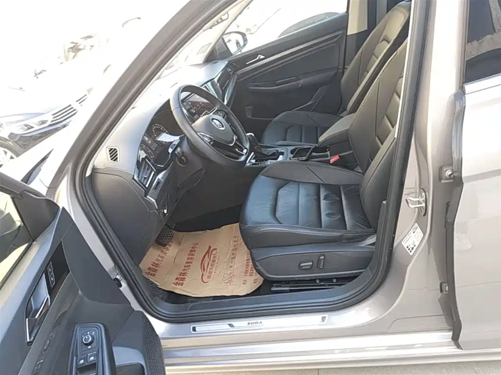 Volkswagen Bora 2019 Facelift 1.5L Automatic Luxury China VI фото 15