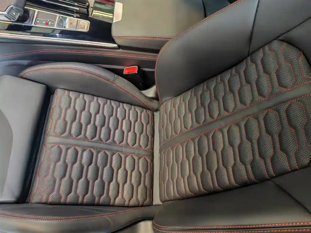 Audi RS 6 2024 RS 6 4.0T Avant performance фото 15