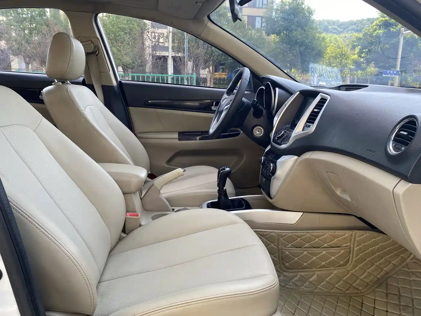 Changan Eado 2014 2014 1.6L Manual Luxury