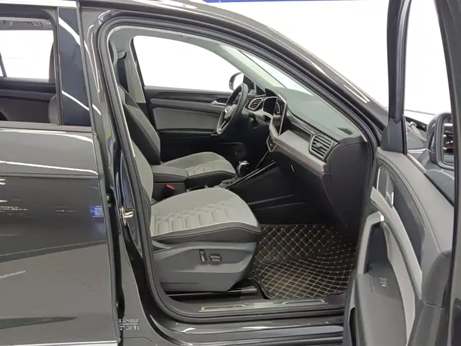 Volkswagen Tayron 2024 330TSI 2WD Luxury Plus Advanced фото 8