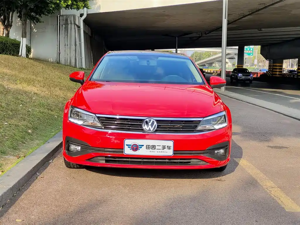Volkswagen Lamando 2019 230TSI DSG Trend Edition China V фото 2
