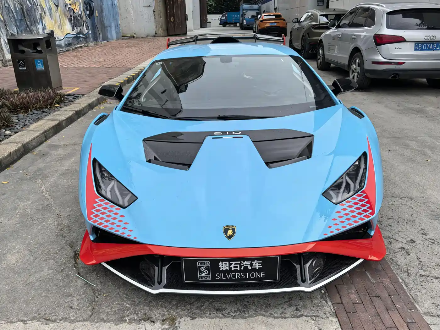LAMBORGHINI HURACÁN