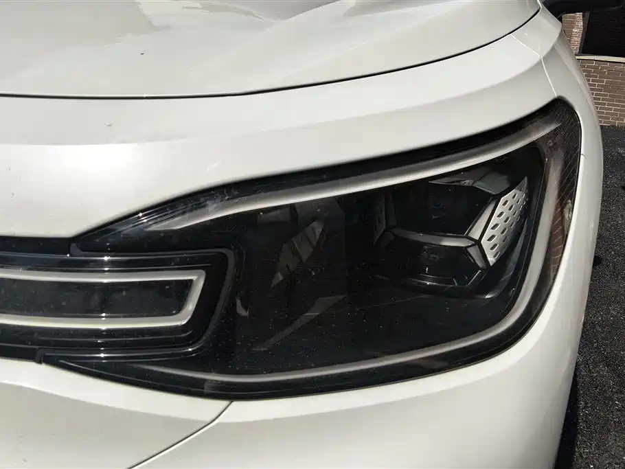 Volkswagen ID.6 CROZZ 2022 Long Range PRO Edition фото 5