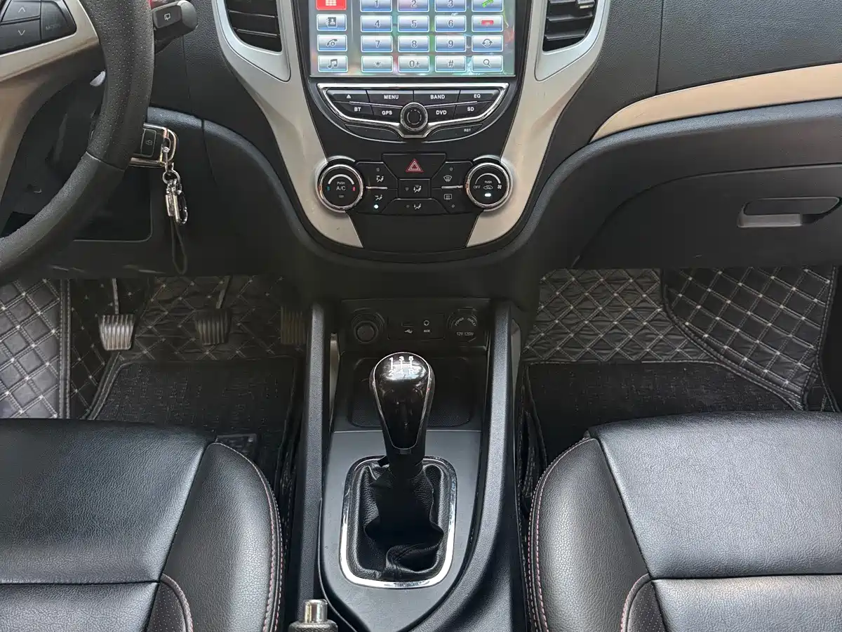 Changan CS35 2015 2014 1.6L Manual Luxury Type China IV