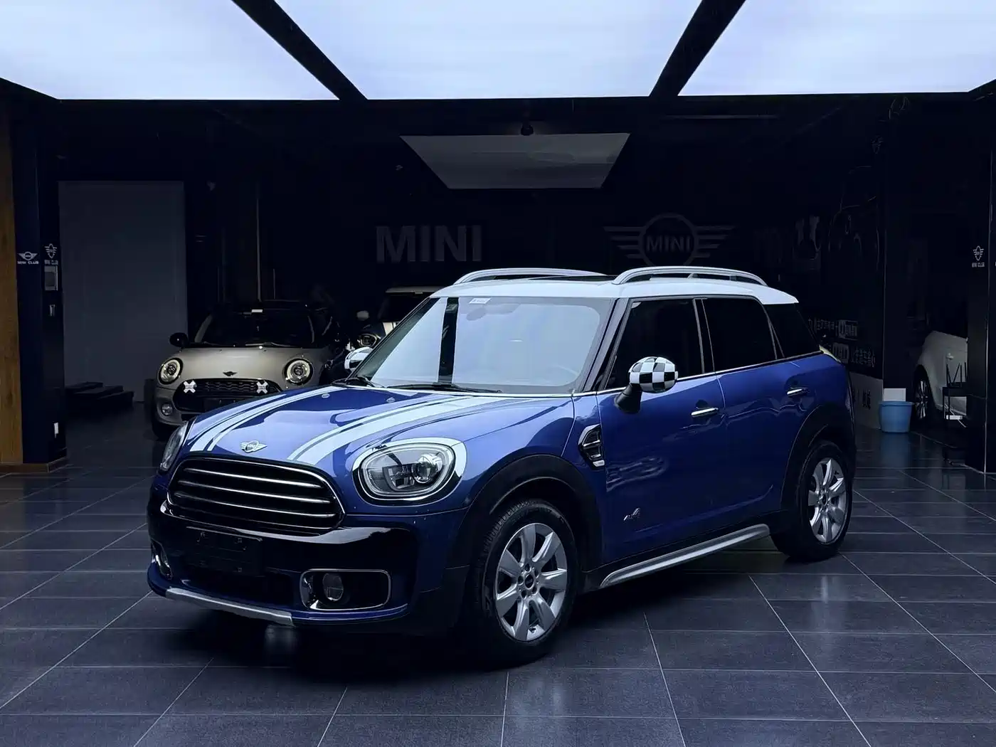 Фото 1 - MINI COUNTRYMAN
