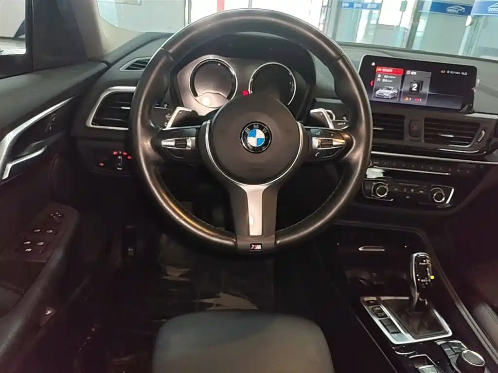 BMW 1 Series 2020 Model 125i Leading M Sport Package фото 7