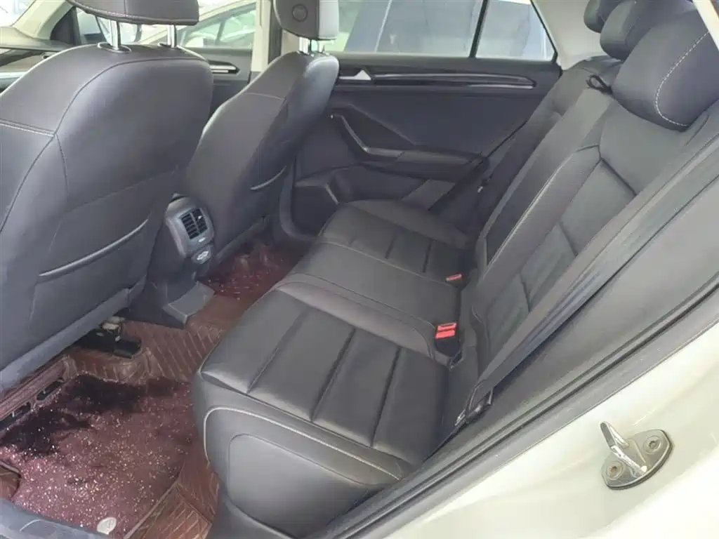 Volkswagen T-ROC 2022 280TSI DSG 2WD Comfort PLUS фото 17