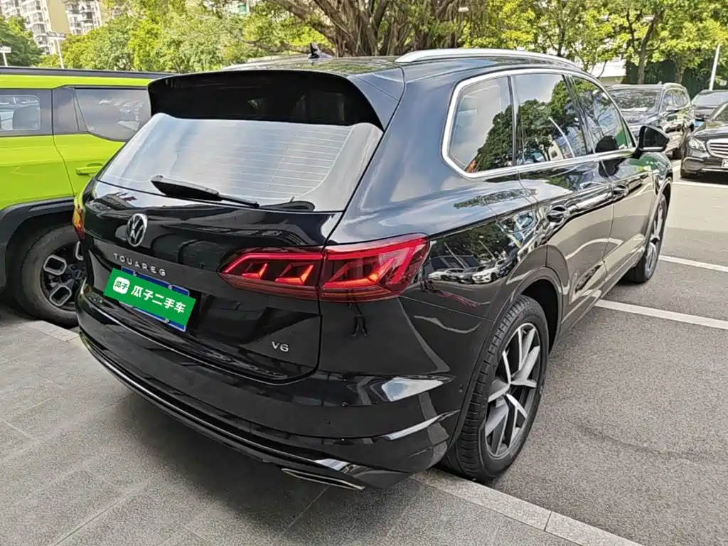 Volkswagen Touareg 2021 2021 3.0TSI R-Line Classic Sport Package