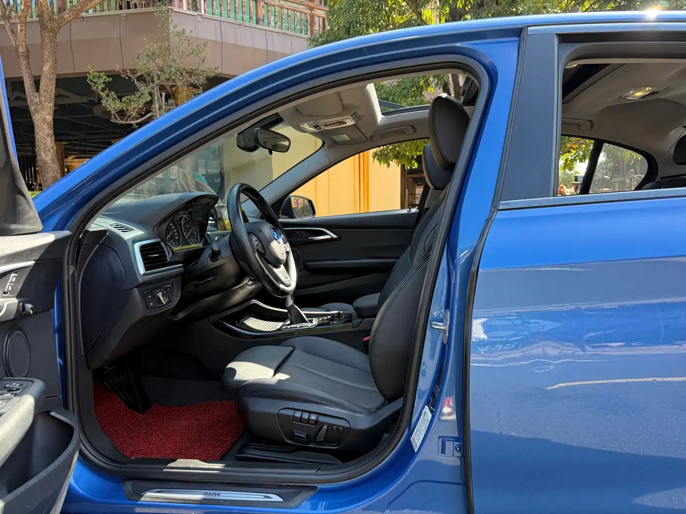 BMW 1 Series 2017 118i Sport фото 6