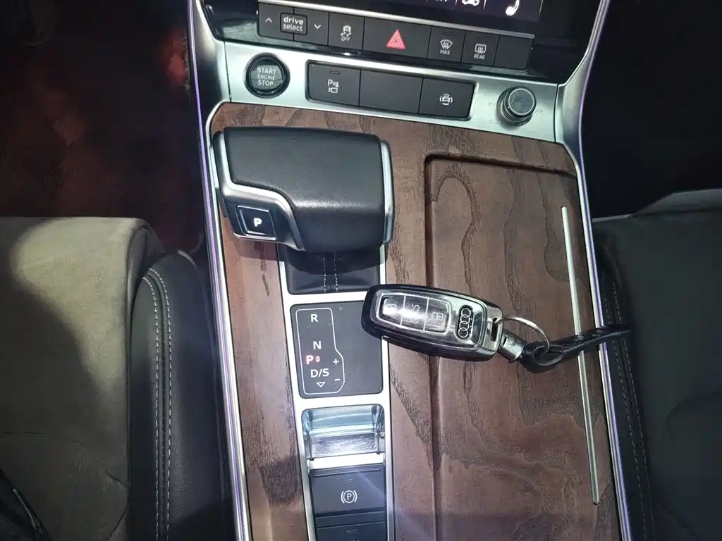 Audi A6L 2022 45 TFSI quattro Premium Dynamic фото 10